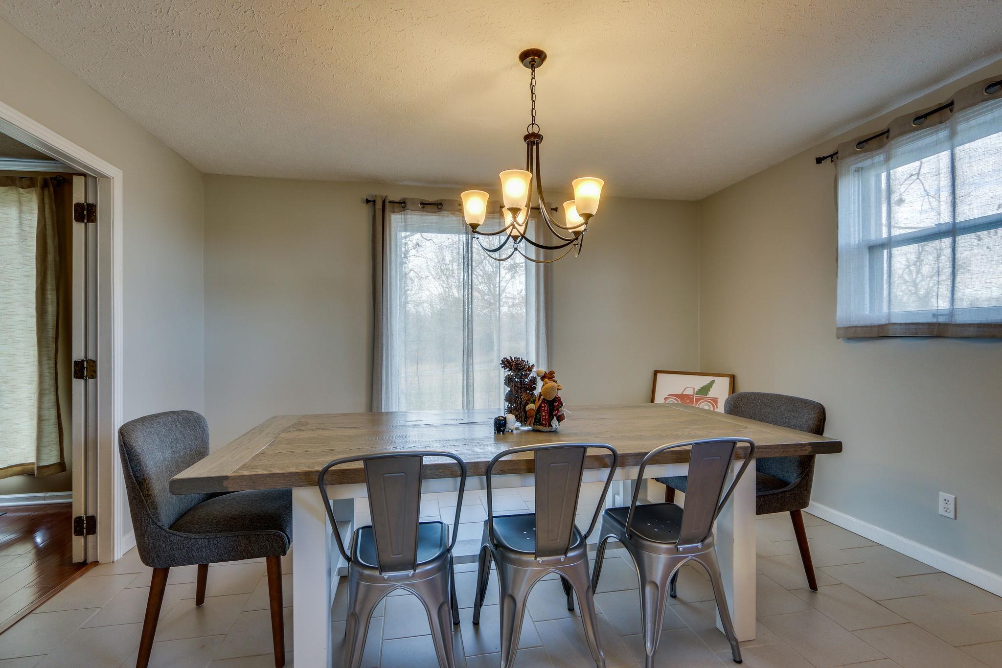 1090 Pond Switch Road Dickson, TN 37055 - Photo 6 of 24 Gallery Image 6