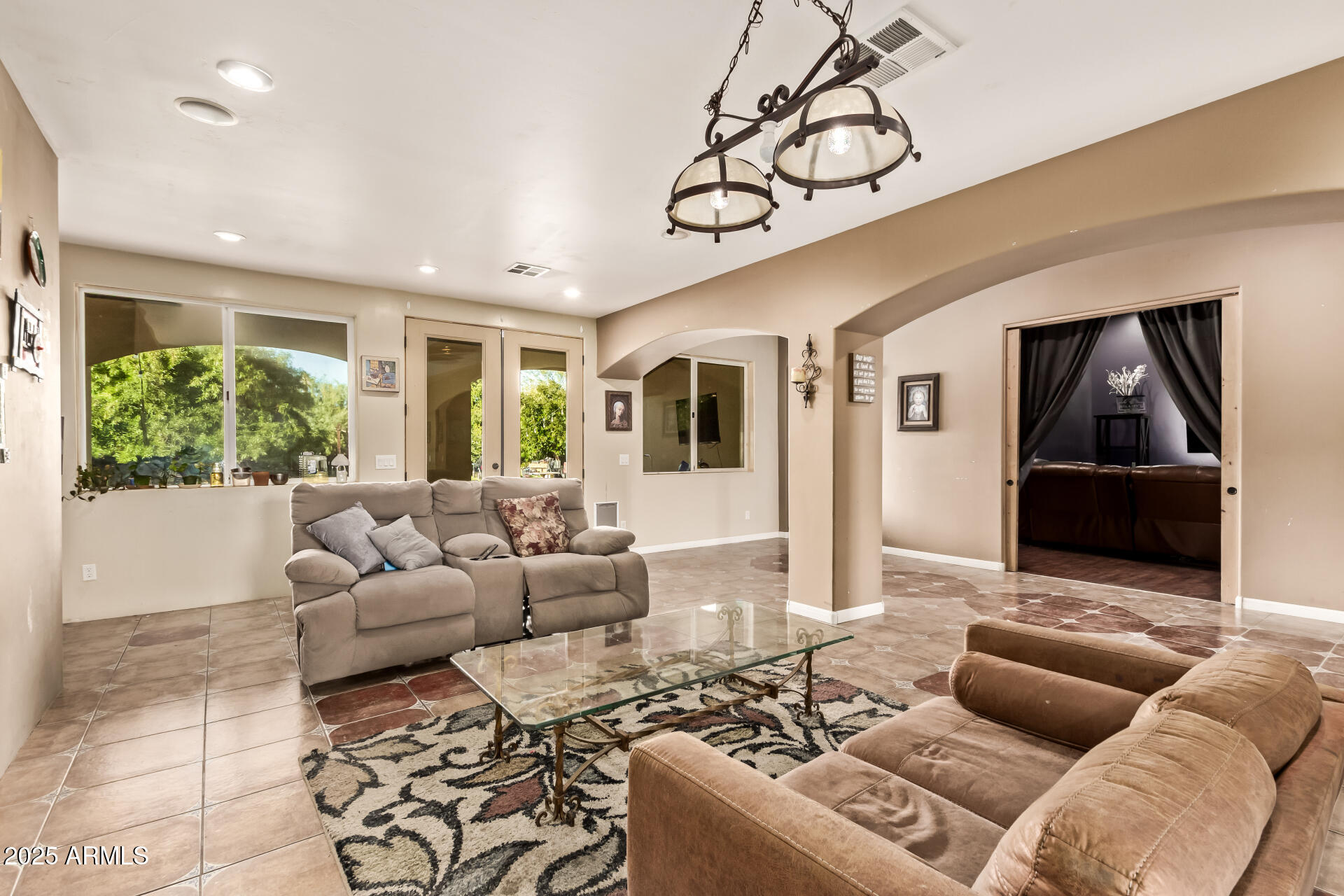 216 West Fremont Rd. Phoenix, AZ 85041 - Photo 5 of 41 08 Fremont