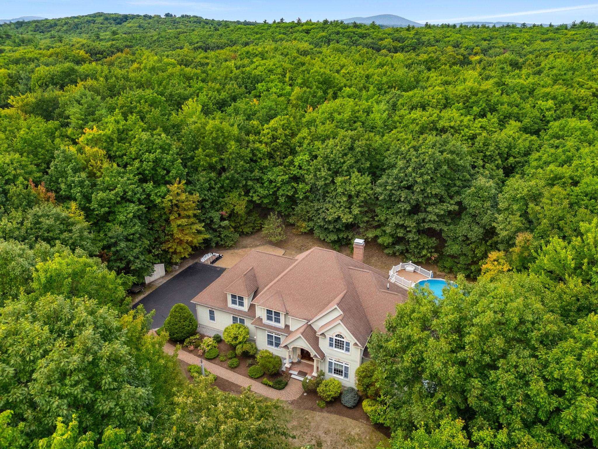 78 Brick Mill Road Bedford, NH 03110 - Photo 3 of 43
