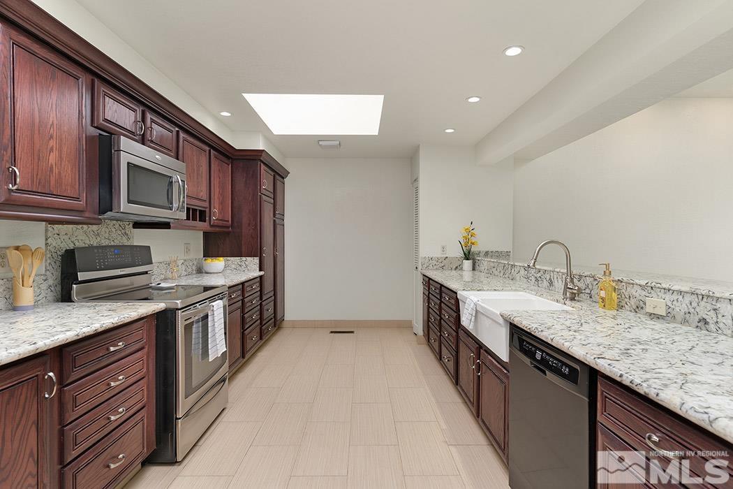 3353 Skyline Boulevard Reno, NV 89509 - Photo 16 of 39 Photo 16