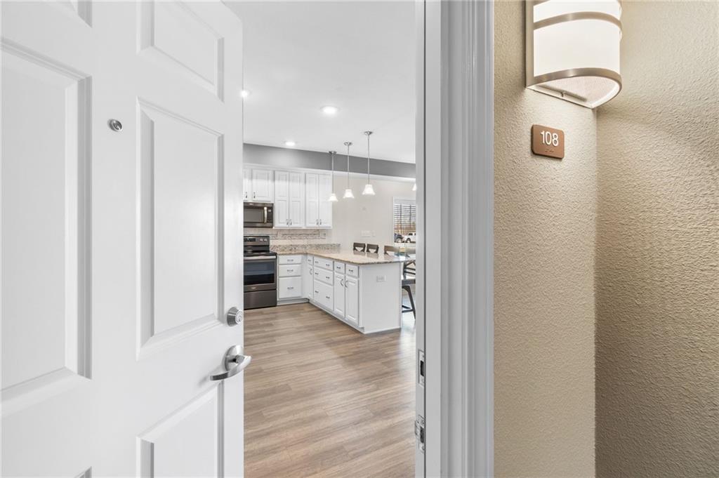 2651 Northwest Barry Road, Unit 108 Kansas City, MO 64151 - Photo 4 of 37