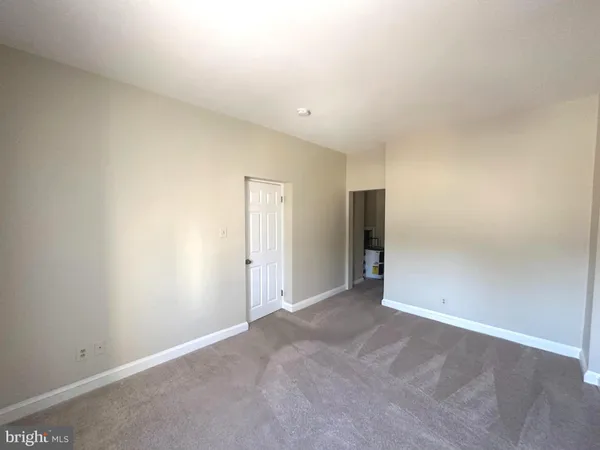 $825 | 64 West Antietam Street, Unit 3, Hagerstown, MD 21740