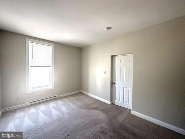 $825 | 64 West Antietam Street, Unit 3, Hagerstown, MD 21740