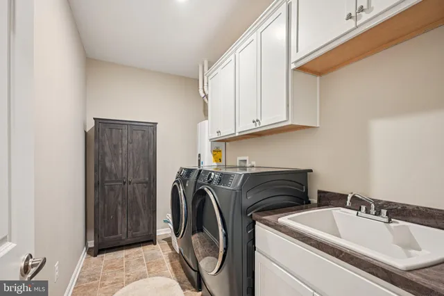 $598,000 | 3815 Castleton Drive, Williamstown, NJ 08094