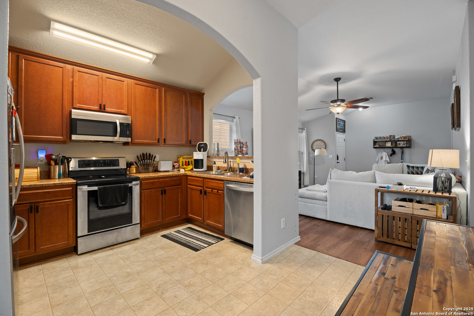 9419 Copper Mist Converse, TX 78109 - Photo 11 of 25