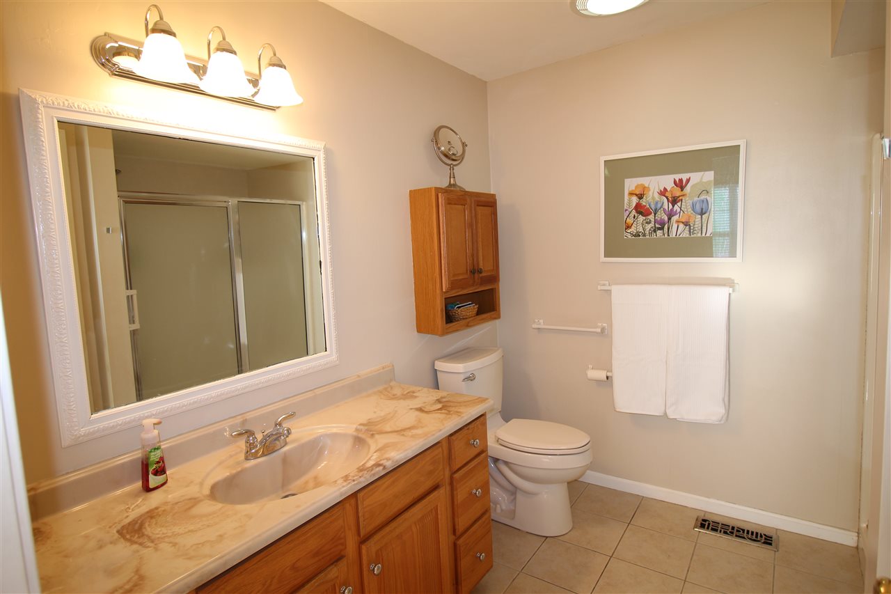 9 Pleasant Street, Unit 4 Windham, NH 03087 - Photo 14 of 25 Gallery Image 14