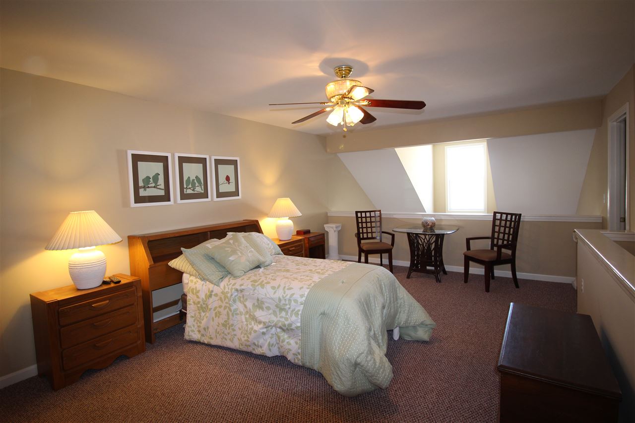 9 Pleasant Street, Unit 4 Windham, NH 03087 - Photo 20 of 25 Gallery Image 20