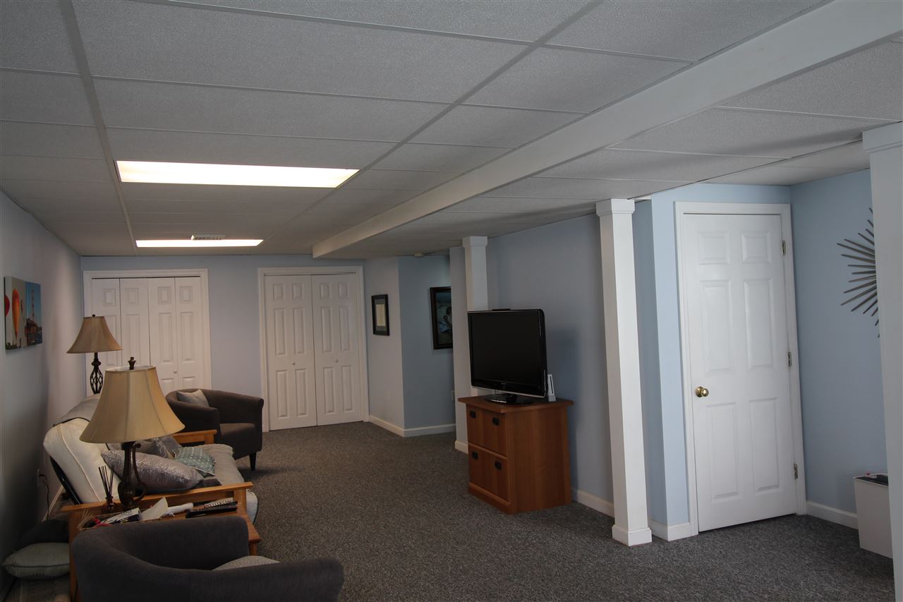 9 Pleasant Street, Unit 4 Windham, NH 03087 - Photo 24 of 25 Gallery Image 24