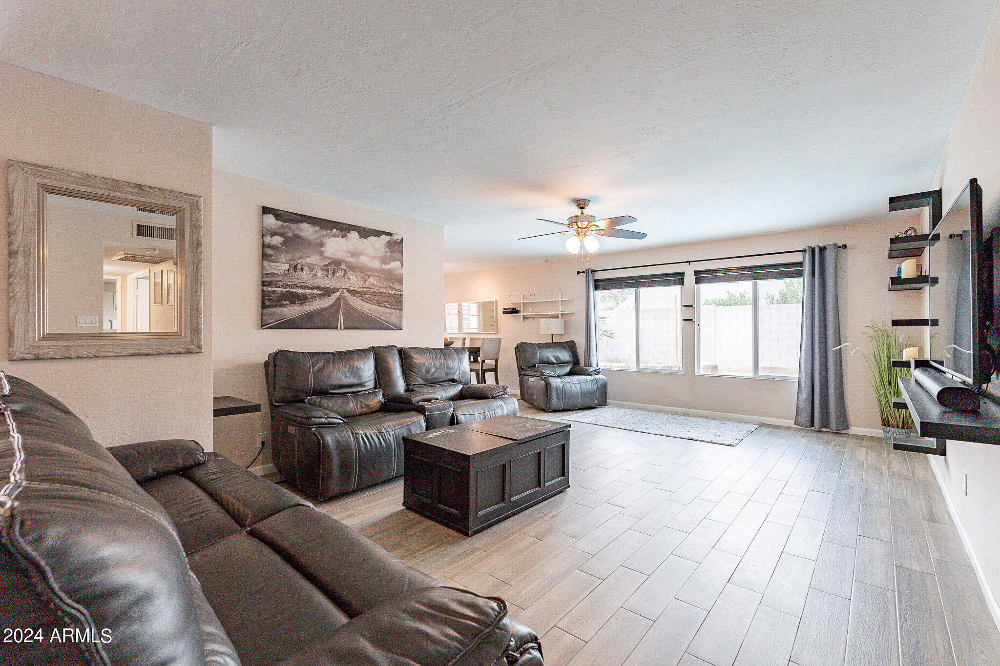 4228 West Hearn Road Phoenix, AZ 85053 - Photo 14 of 67 Gallery Image 14