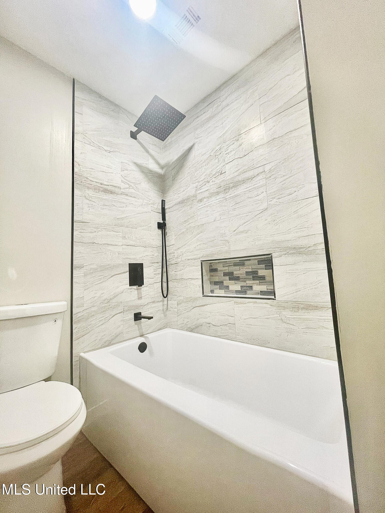 495 Chelsea Drive Jackson, MS 39212 - Photo 6 of 17 05