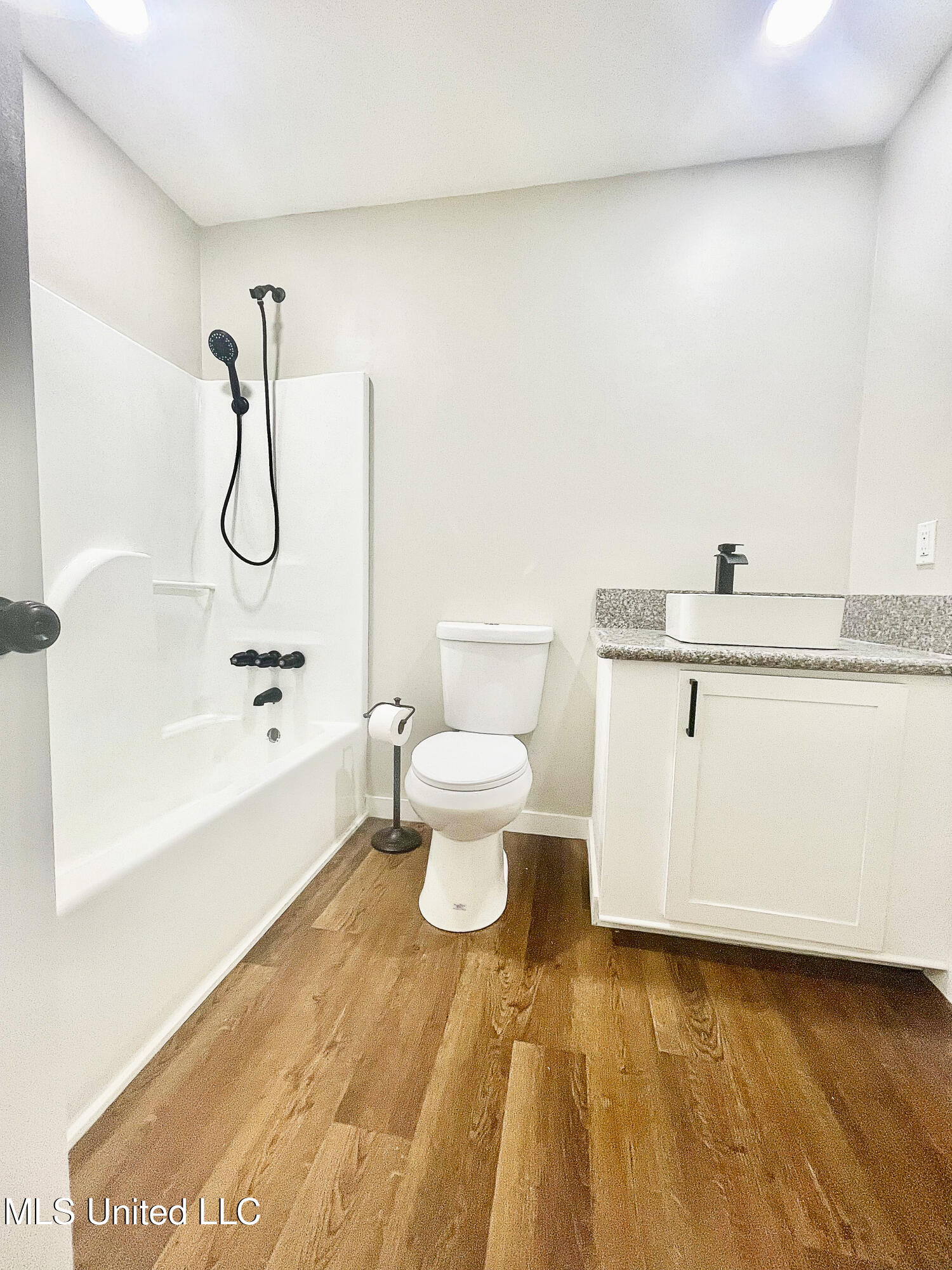 495 Chelsea Drive Jackson, MS 39212 - Photo 9 of 17 08