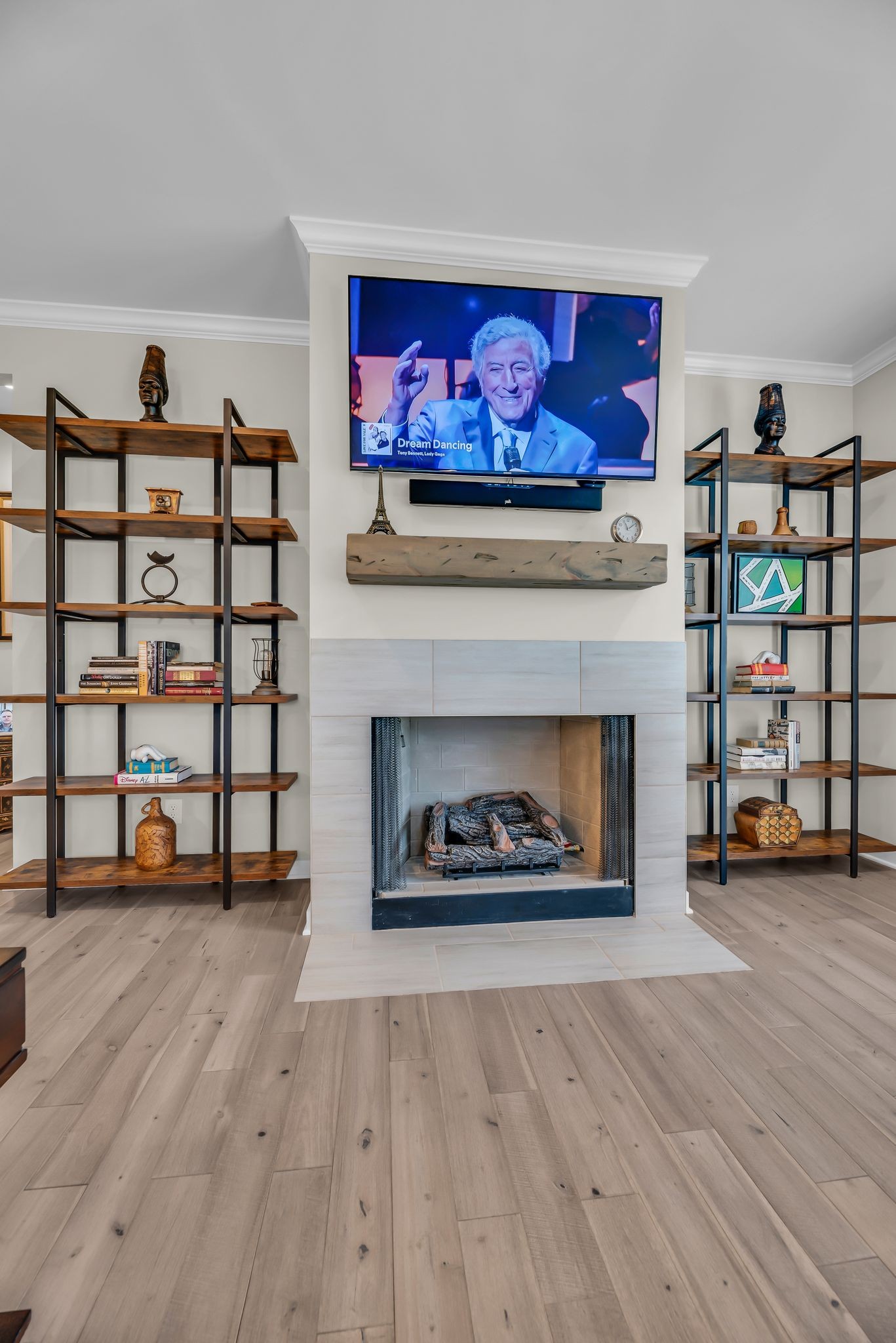 120 Augusta Trail Springfield, TN 37172 - Photo 17 of 37 a living room with furniture and a fireplace