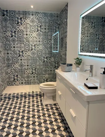 $7,900 | 2719 Southeast 11th Street, Pompano Beach, FL 33062