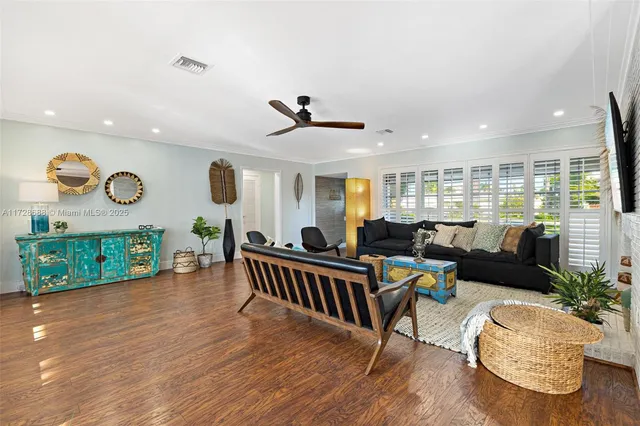 $7,900 | 2719 Southeast 11th Street, Pompano Beach, FL 33062