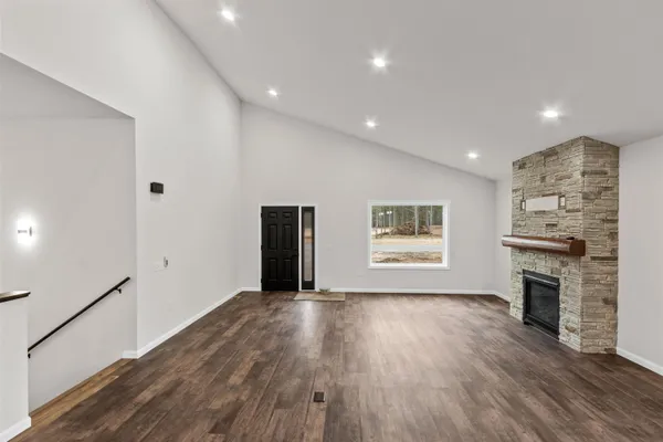 $474,000 | 316 Timberline Parkway, Nekoosa, WI 54457