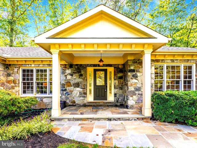 $1,085,000 | 11589 A Nor-Ray Circle, Ijamsville, MD 21754