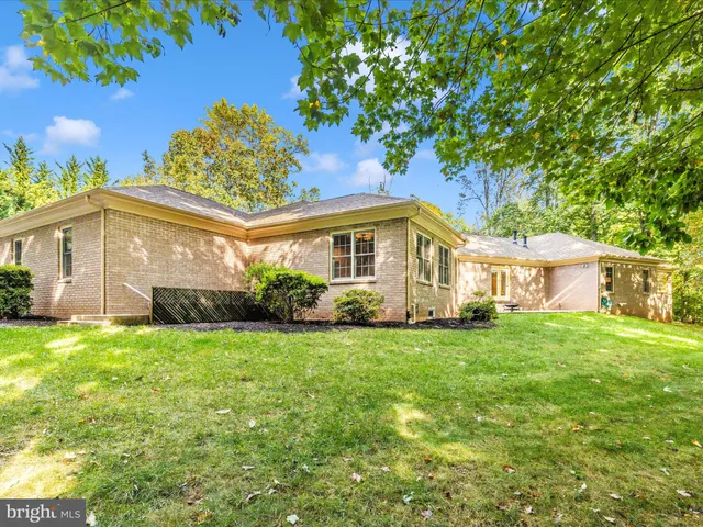 $1,085,000 | 11589 A Nor-Ray Circle, Ijamsville, MD 21754