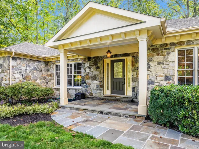 $1,085,000 | 11589 A Nor-Ray Circle, Ijamsville, MD 21754