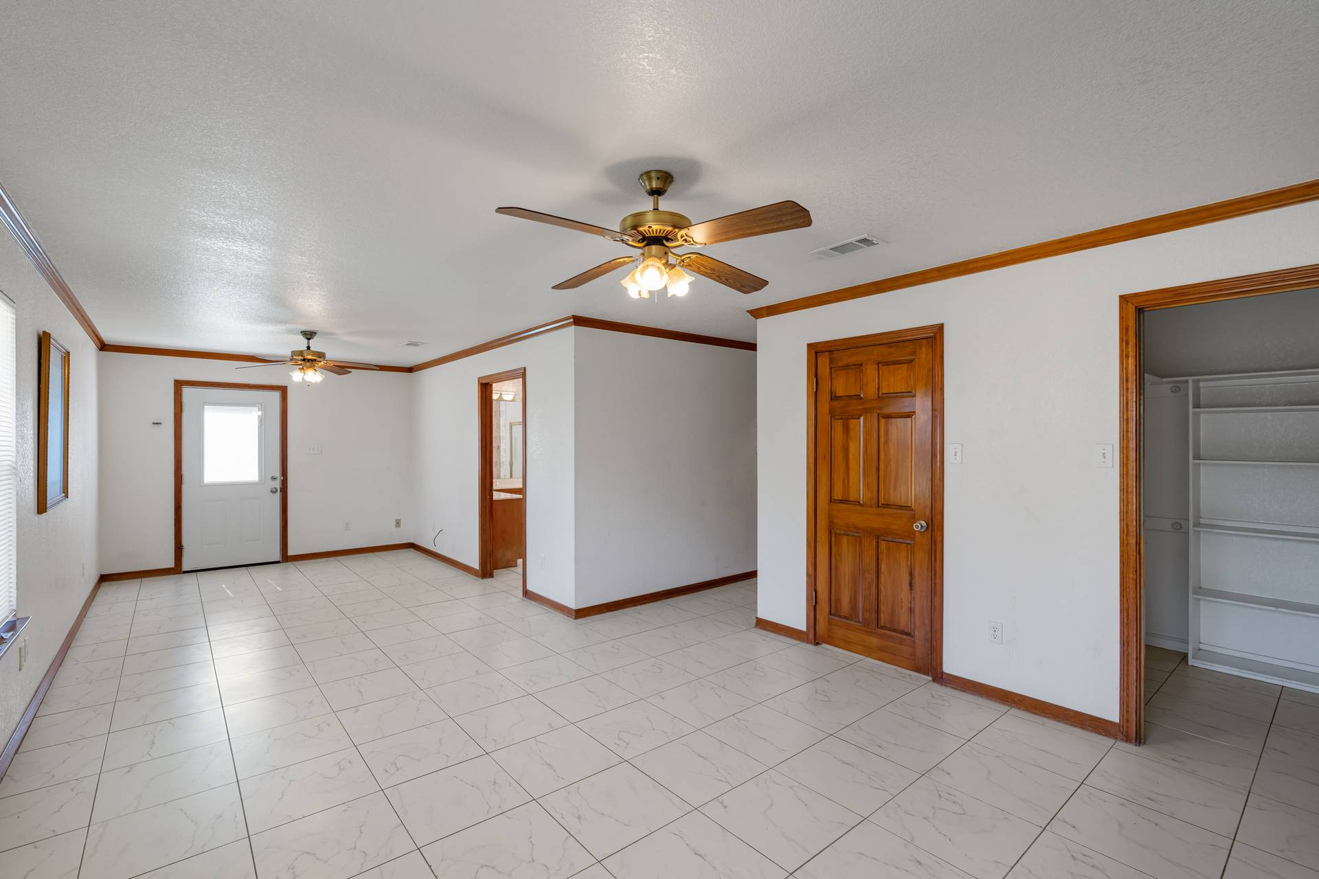 101 Oak Ridge Circle Georgetown, TX 78628 - Photo 16 of 35
