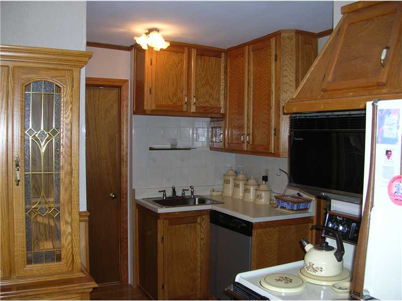 170 Progresso Avenue Woonsocket, RI 02895 - Photo 10 of 17 Kitchen. 2nd Floor Unit