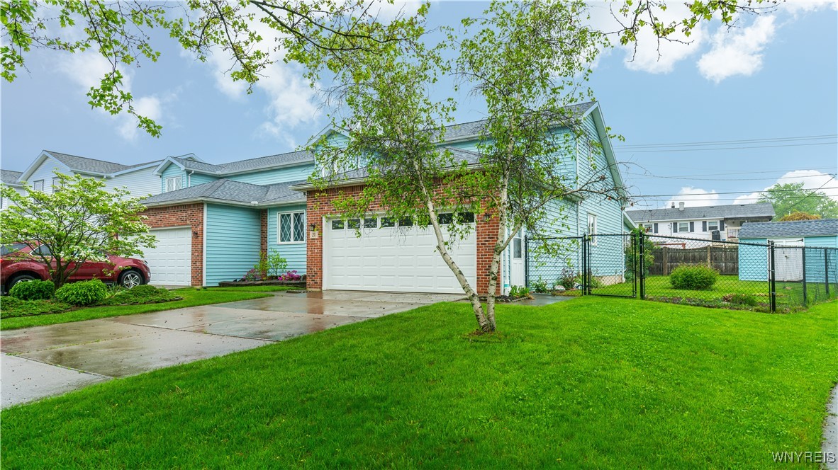 21 Eagle Terrace Lancaster, NY 14043 - Photo 2 of 43