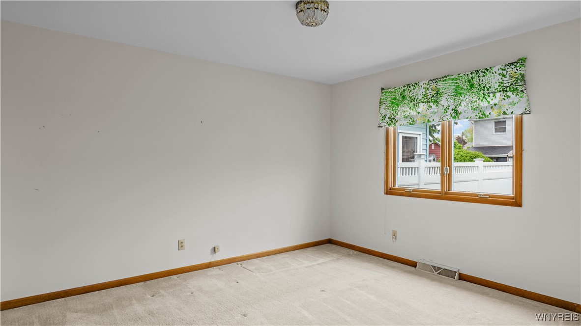 21 Eagle Terrace Lancaster, NY 14043 - Photo 21 of 43