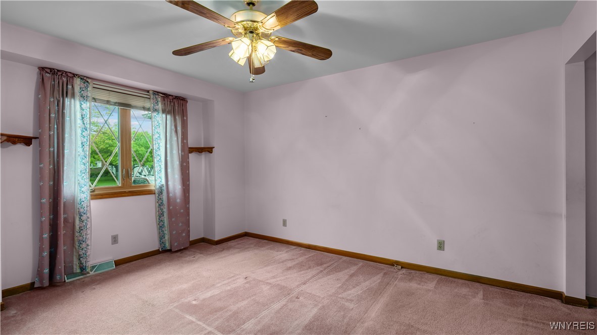 21 Eagle Terrace Lancaster, NY 14043 - Photo 25 of 43