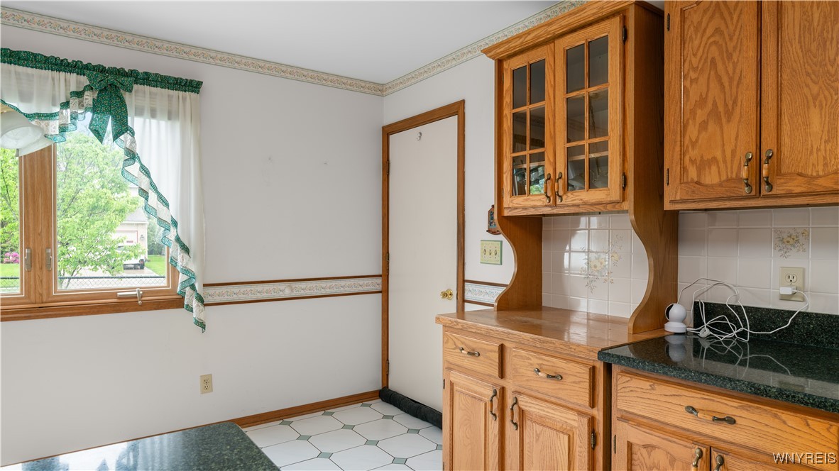 21 Eagle Terrace Lancaster, NY 14043 - Photo 5 of 43