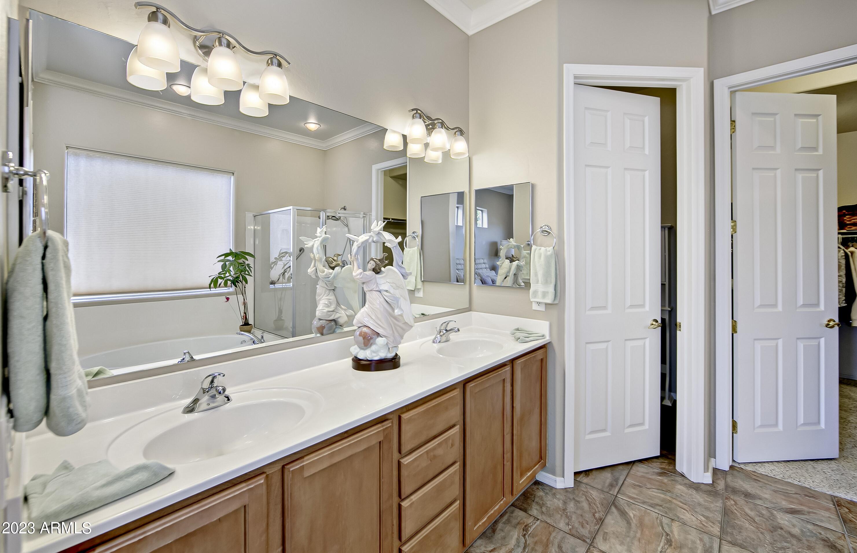 7450 East Beaver Valley Road Prescott Valley, AZ 86314 - Photo 17 of 34 Primary Bathroom