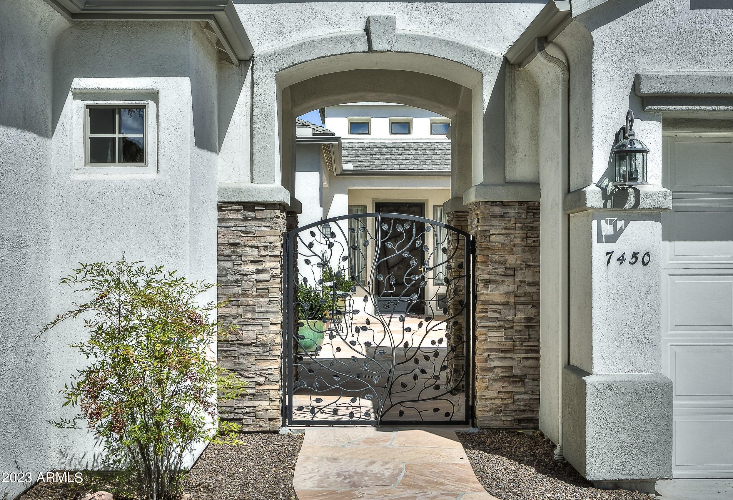 7450 East Beaver Valley Road Prescott Valley, AZ 86314 - Photo 3 of 34 Courtyard Entry