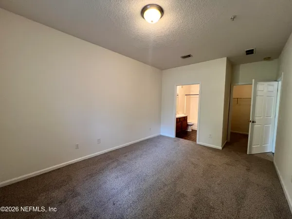 a view of empty room with window