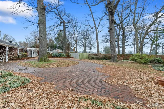 $335,000 | 1111 White Oak Place, Kennett, MO 63857