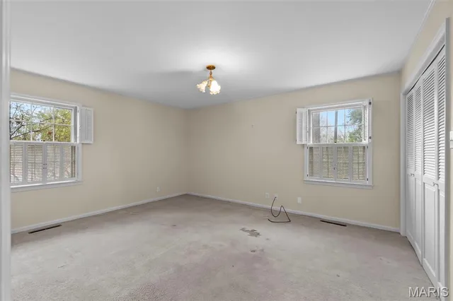 $335,000 | 1111 White Oak Place, Kennett, MO 63857