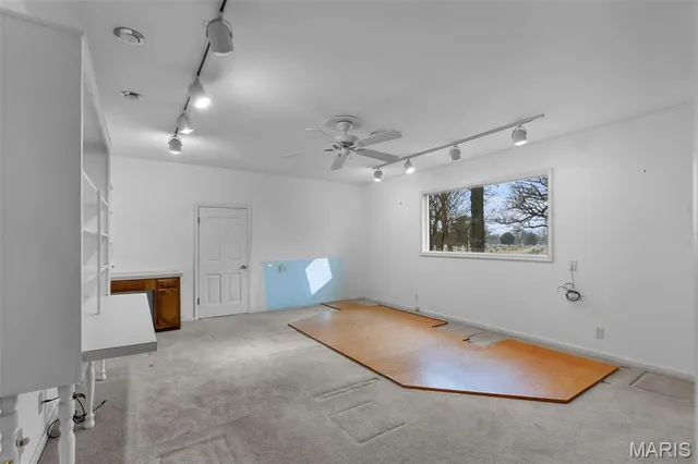 $335,000 | 1111 White Oak Place, Kennett, MO 63857