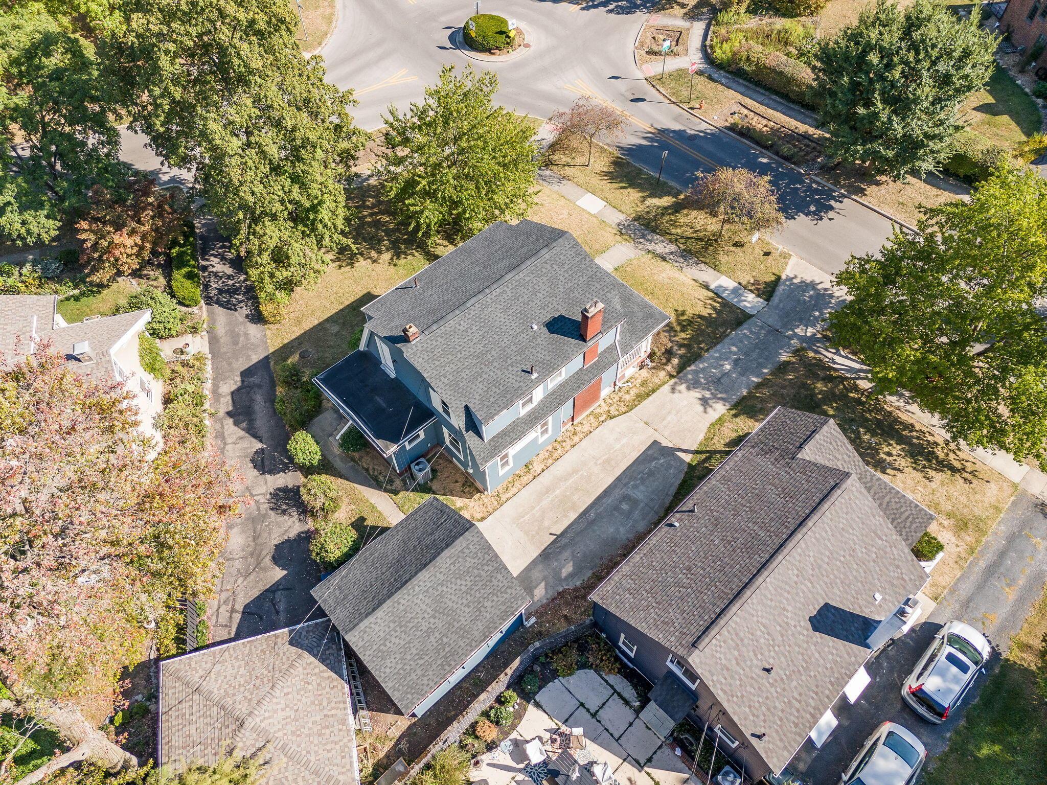 374 Acton Road Columbus, OH 43214 - Photo 70 of 76 74-web-or-mls-DJI_20250912161351_0967_D-