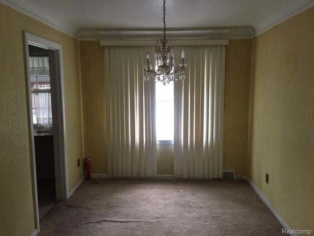 21349 Greenview Road Southfield, MI 48075 - Photo 13 of 19 Dining room