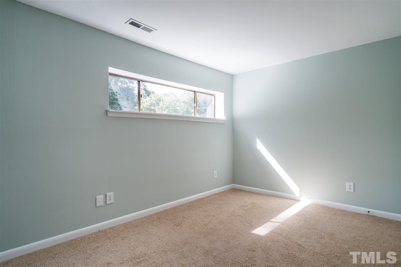 528 Pine Ridge Place, Unit N/A Raleigh, NC 27609 - Photo 12 of 25