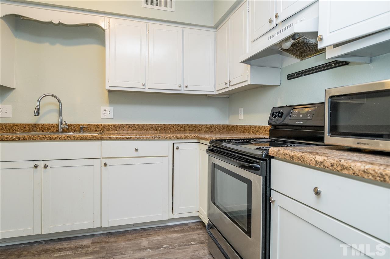 528 Pine Ridge Place, Unit N/A Raleigh, NC 27609 - Photo 16 of 25
