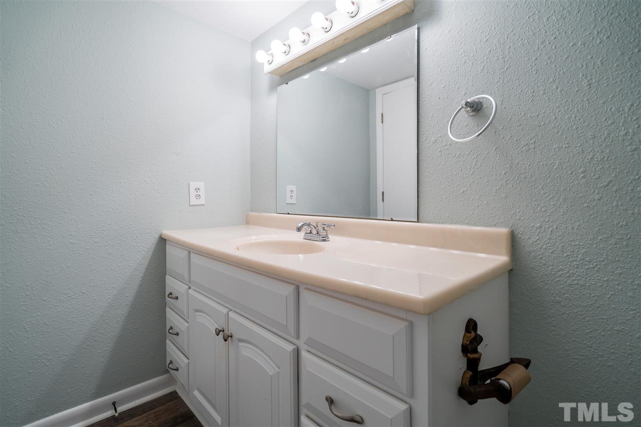 528 Pine Ridge Place, Unit N/A Raleigh, NC 27609 - Photo 21 of 25