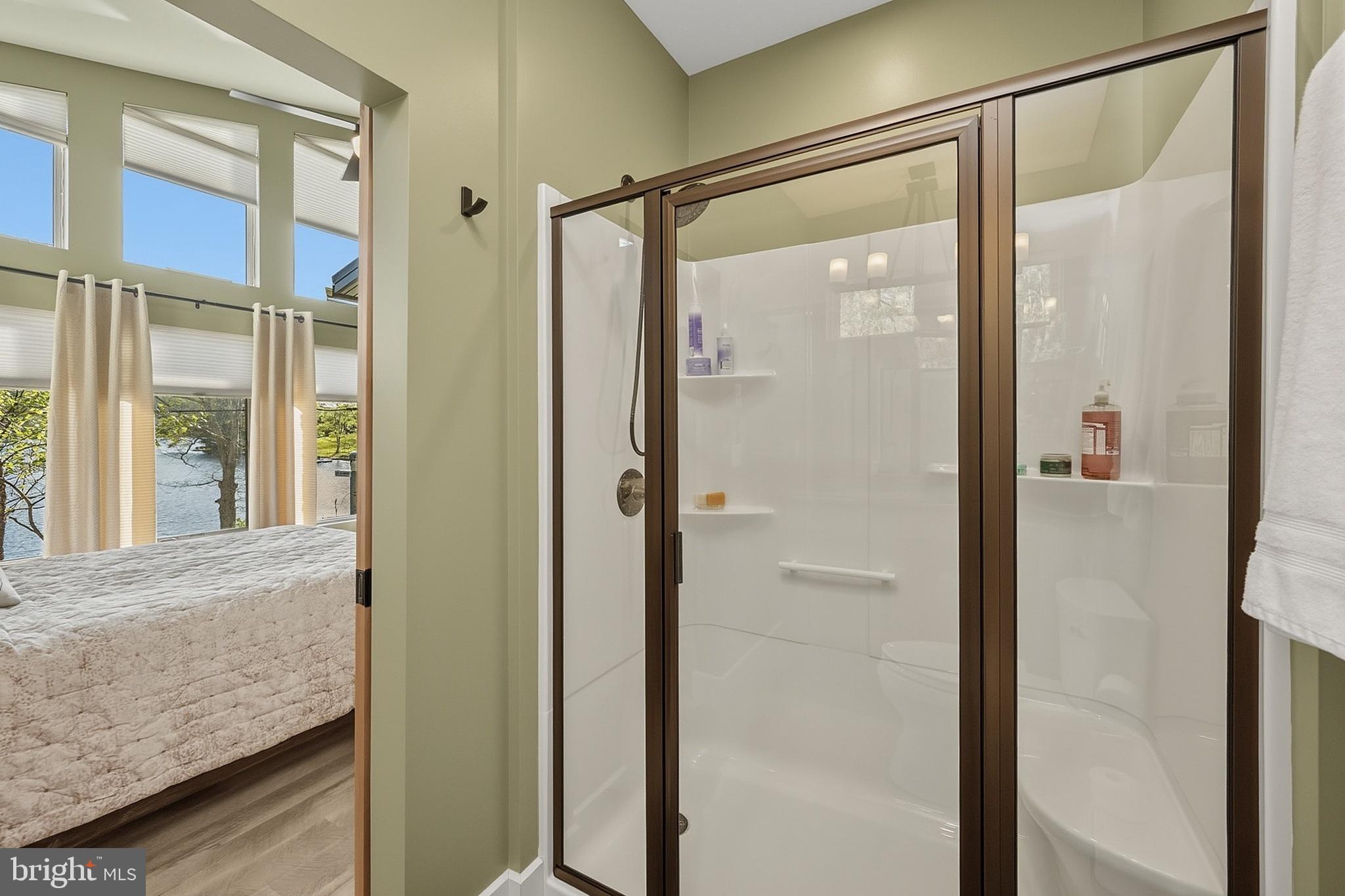 755 Rock Lodge Road McHenry, MD 21541 - Photo 60 of 85 Second ensuite bathroom