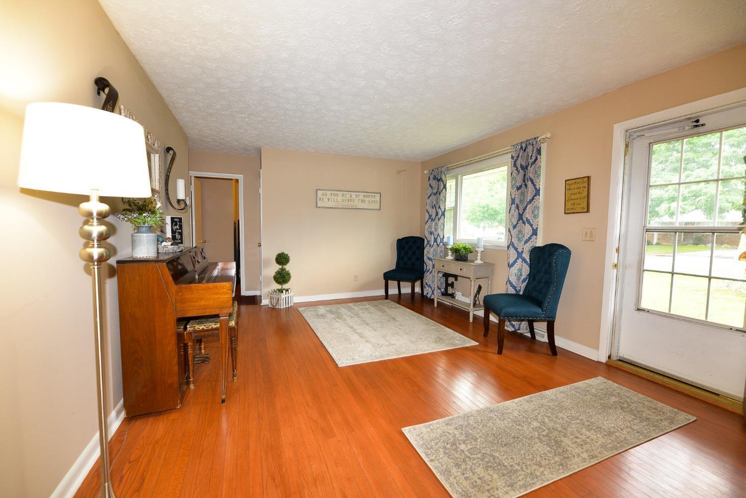 6220 Cook Road Milford, OH 45150 - Photo 6 of 33 Gallery Image 6