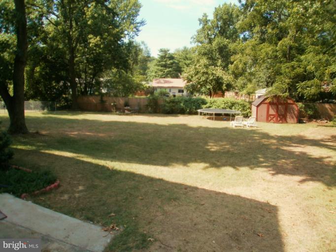 Exterior (Rear)