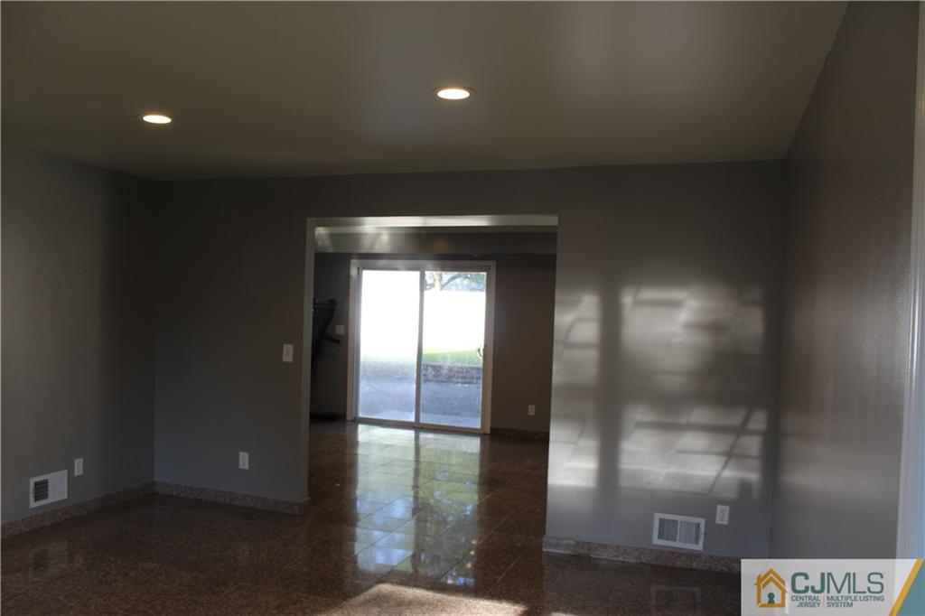 15 Kenmore Road Edison, NJ 08817 - Photo 13 of 35