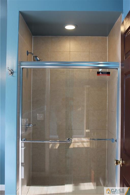 15 Kenmore Road Edison, NJ 08817 - Photo 16 of 35 a bathroom with a shower