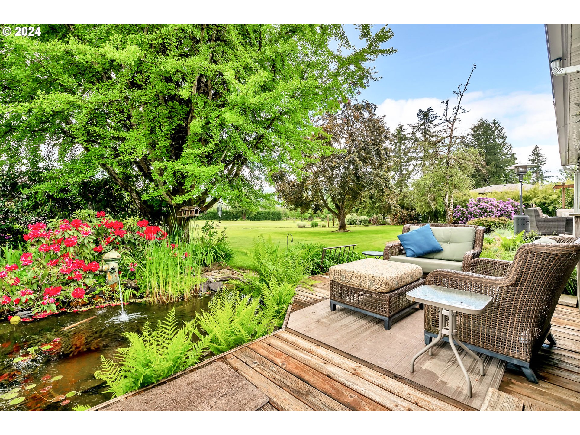 91281 Donna Road Springfield, OR 97478 - Photo 28 of 42 a garden view with a seating space