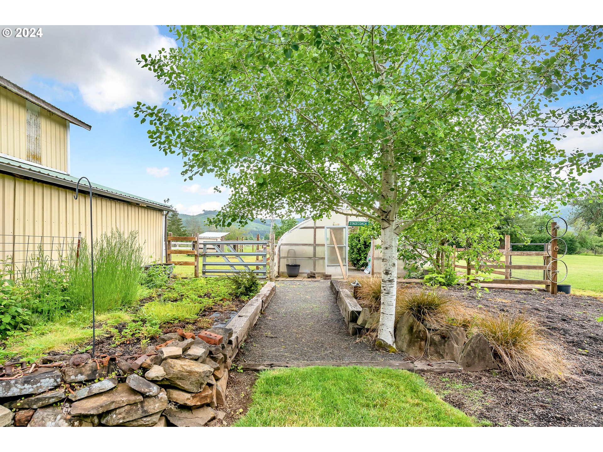 91281 Donna Road Springfield, OR 97478 - Photo 37 of 42 a view of backyard of house with green space