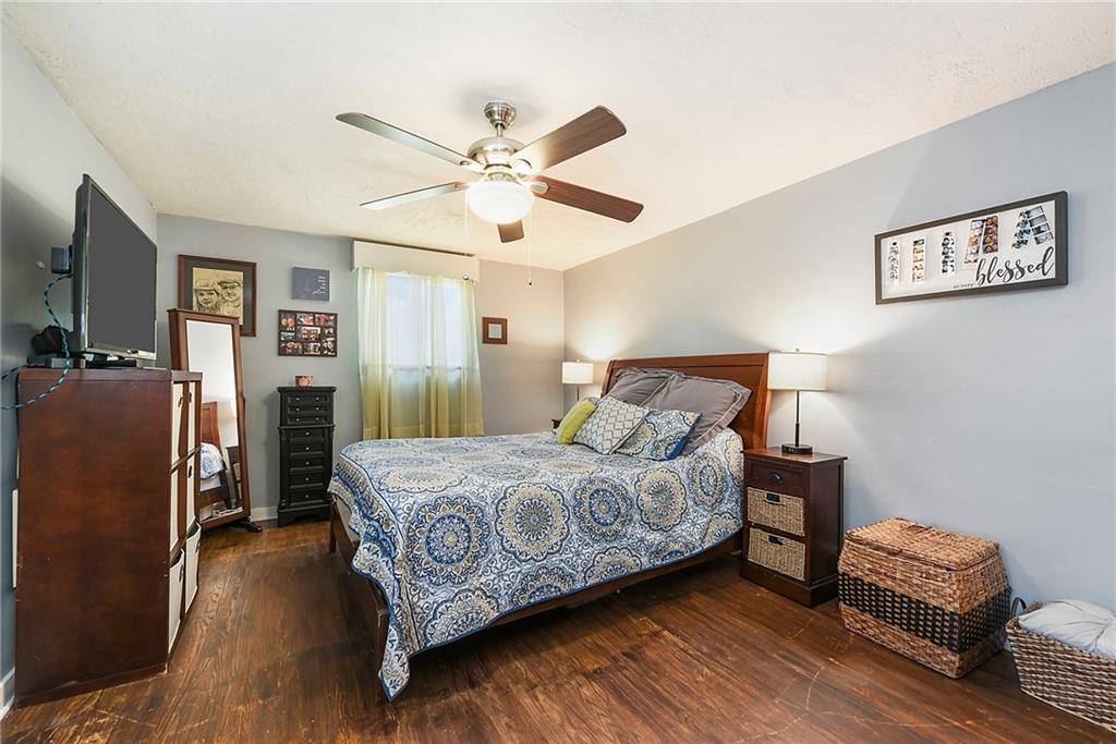 2411 Collins Road Pittsburgh, PA 15235 - Photo 16 of 23 Gallery Image 16