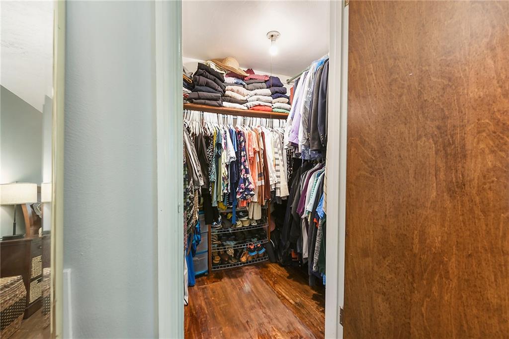 2411 Collins Road Pittsburgh, PA 15235 - Photo 17 of 23 Gallery Image 17