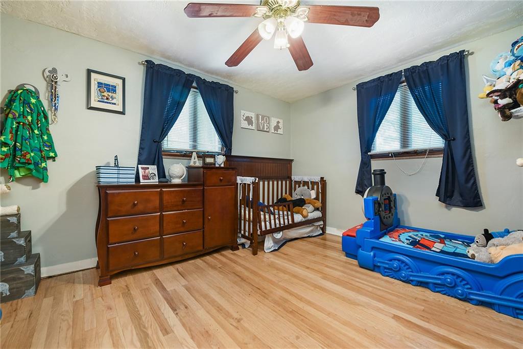 2411 Collins Road Pittsburgh, PA 15235 - Photo 19 of 23 Gallery Image 19