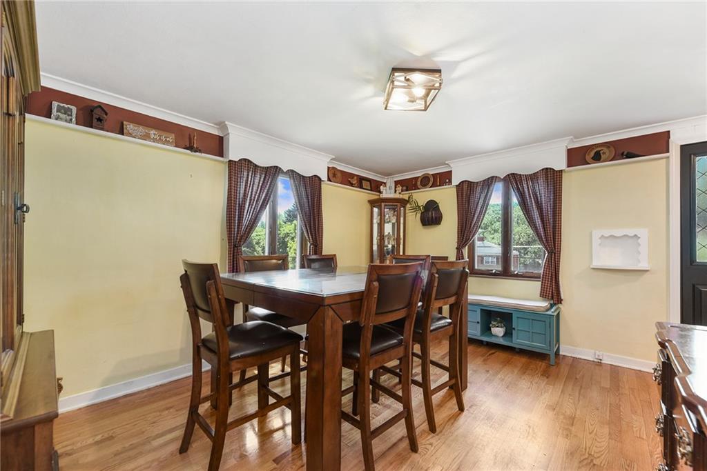 2411 Collins Road Pittsburgh, PA 15235 - Photo 10 of 23 Gallery Image 10